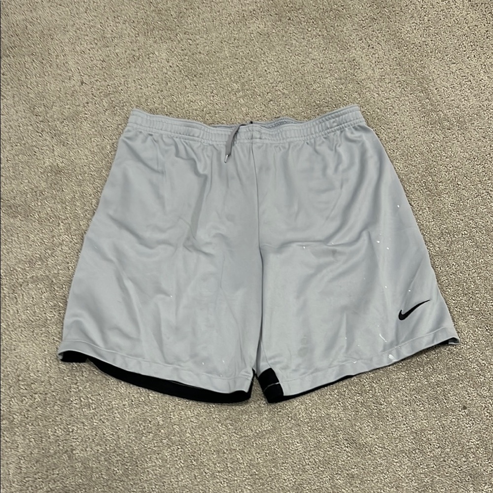 Nike Men's Gray Athletic Shorts